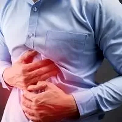 Dor e Inchaço Abdominal — sintoma de problema no fígado